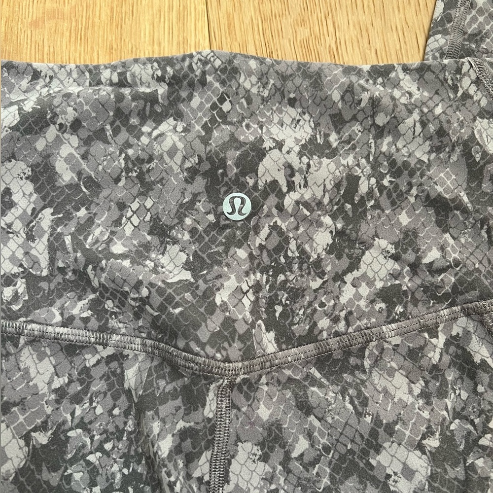 Lululemon align leggings with pockets size 6